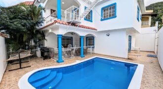 Large Torre Alta Mountain House - Pool & BBQ